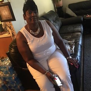 Meet your Posher, Debra